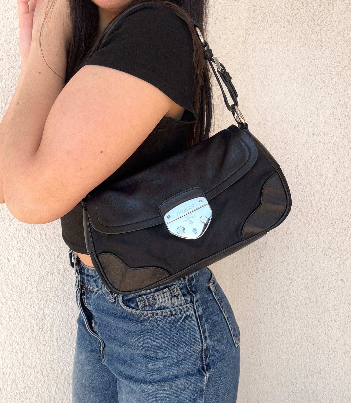 Prada baguette nera