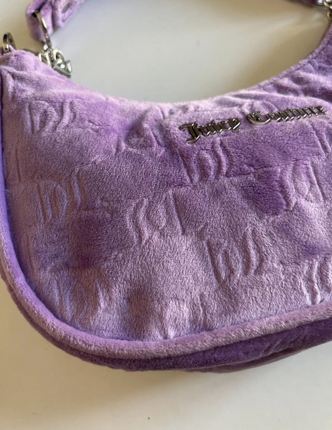 Borsa Juicy couture fluffy a spalla lilla
