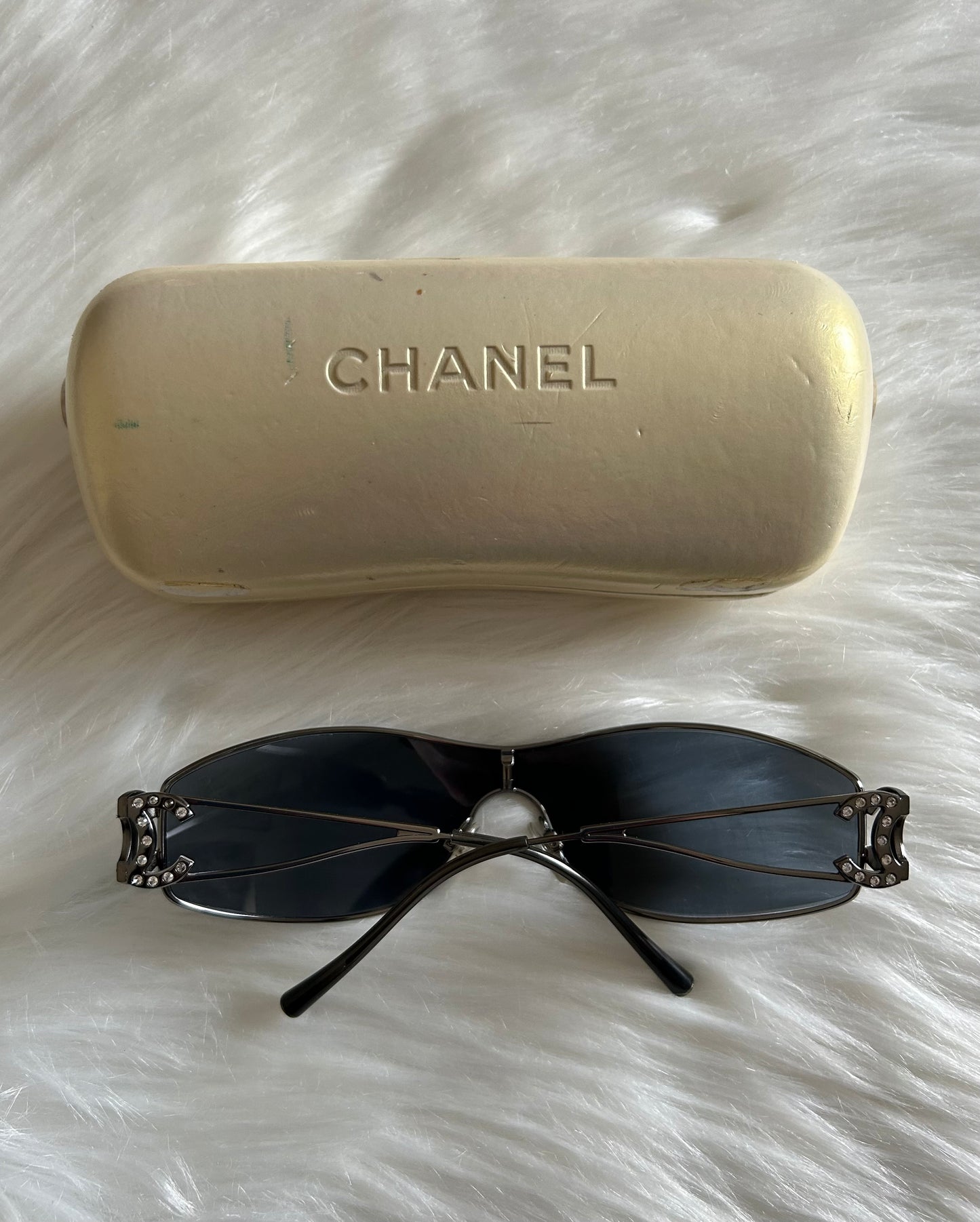 Occhiali da sole Chanel vintage con Swarovski