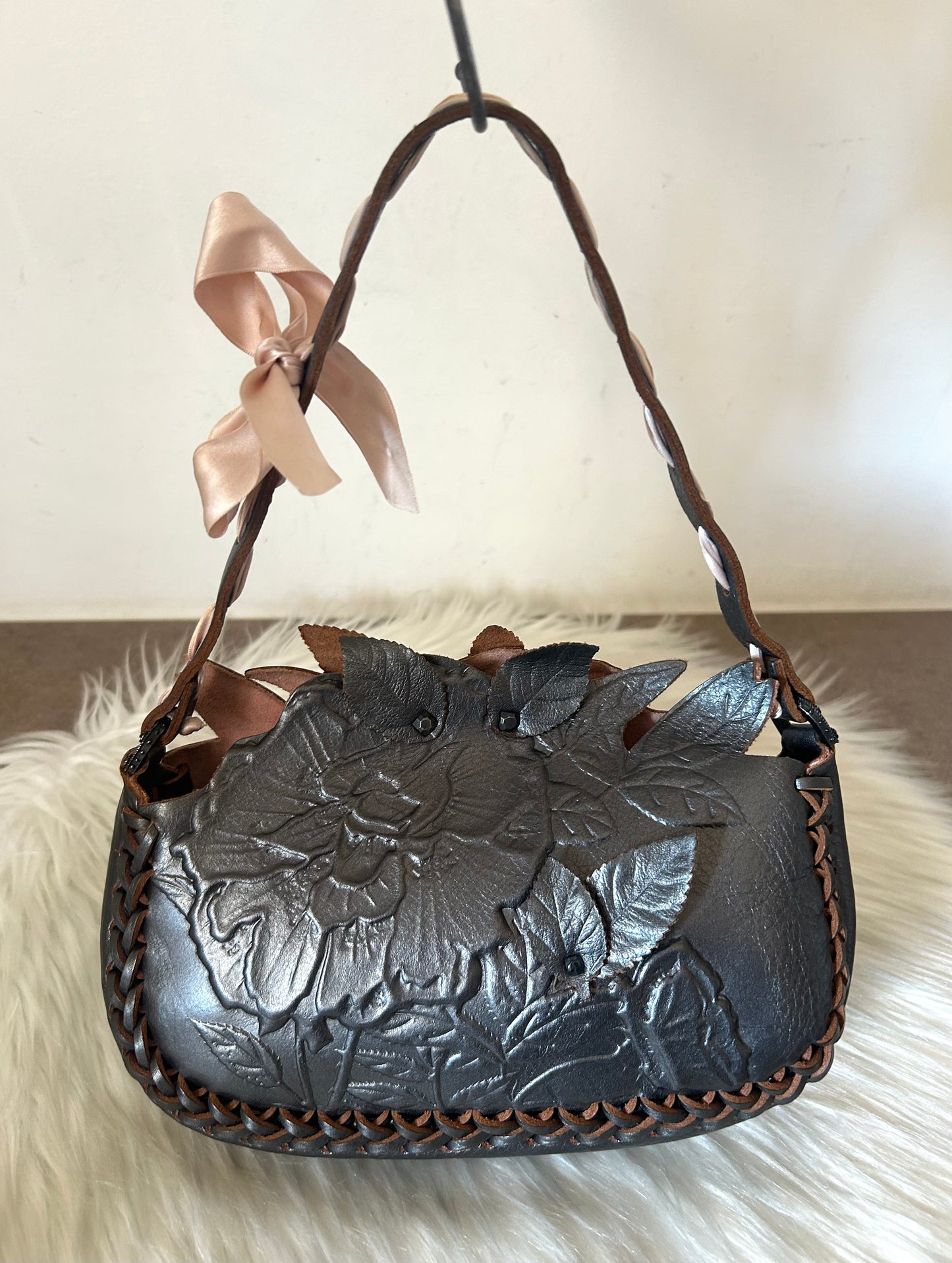 Borsa Valentino Garavani in pelle con fantasia floreale 3D - pezzo unico