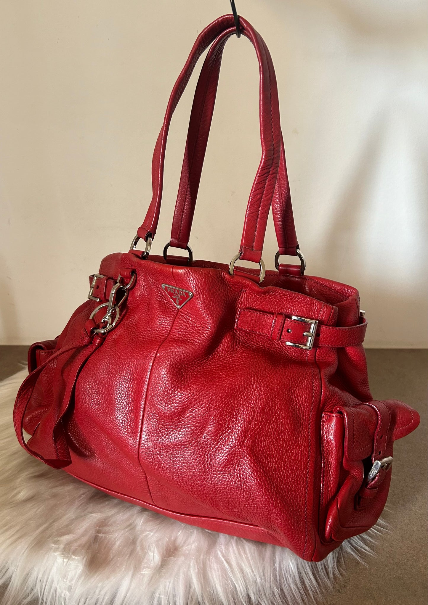 Prada tote Cargo in pelle rossa
